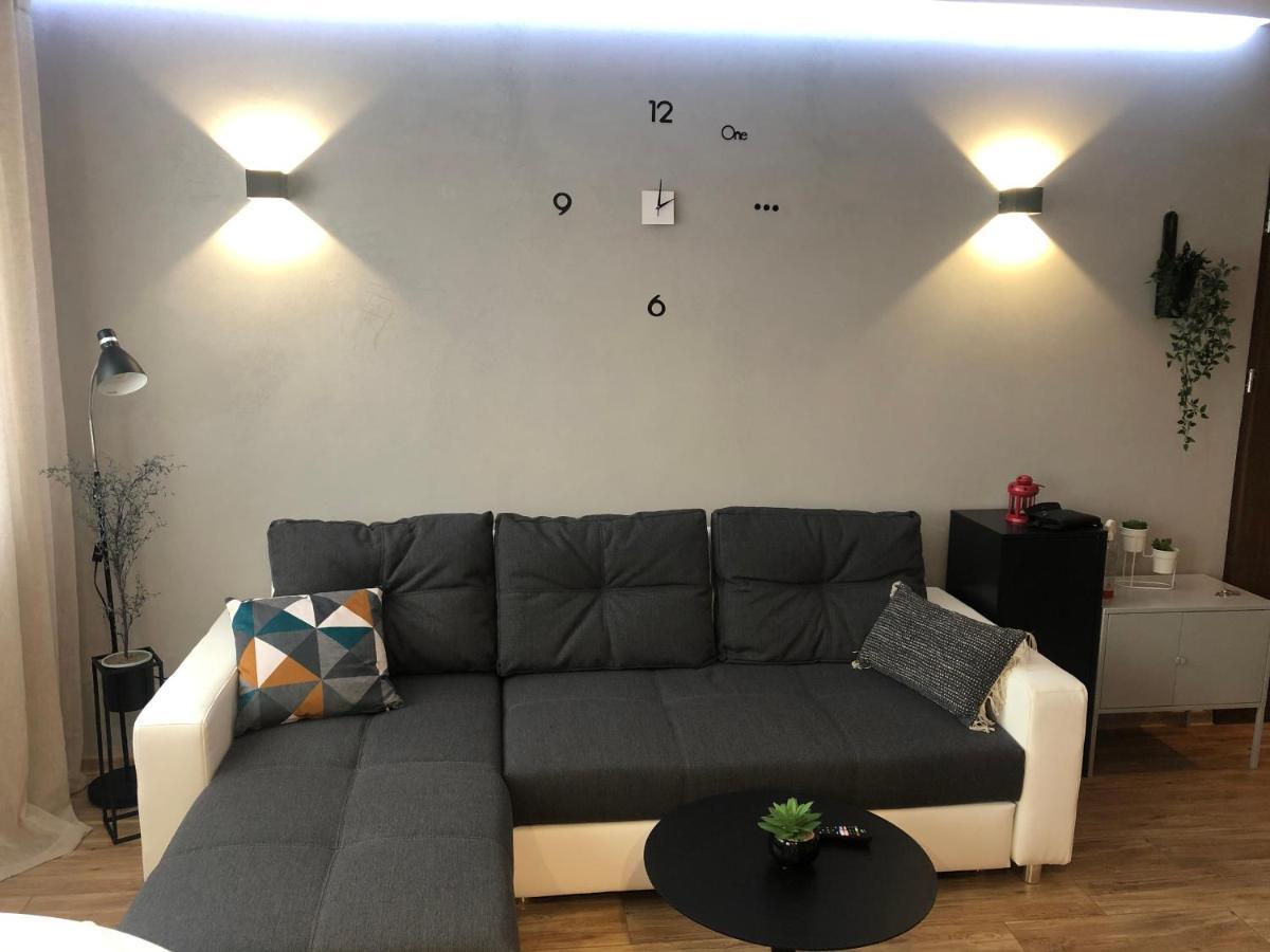 Apartamencik - コバリ エクステリア 写真